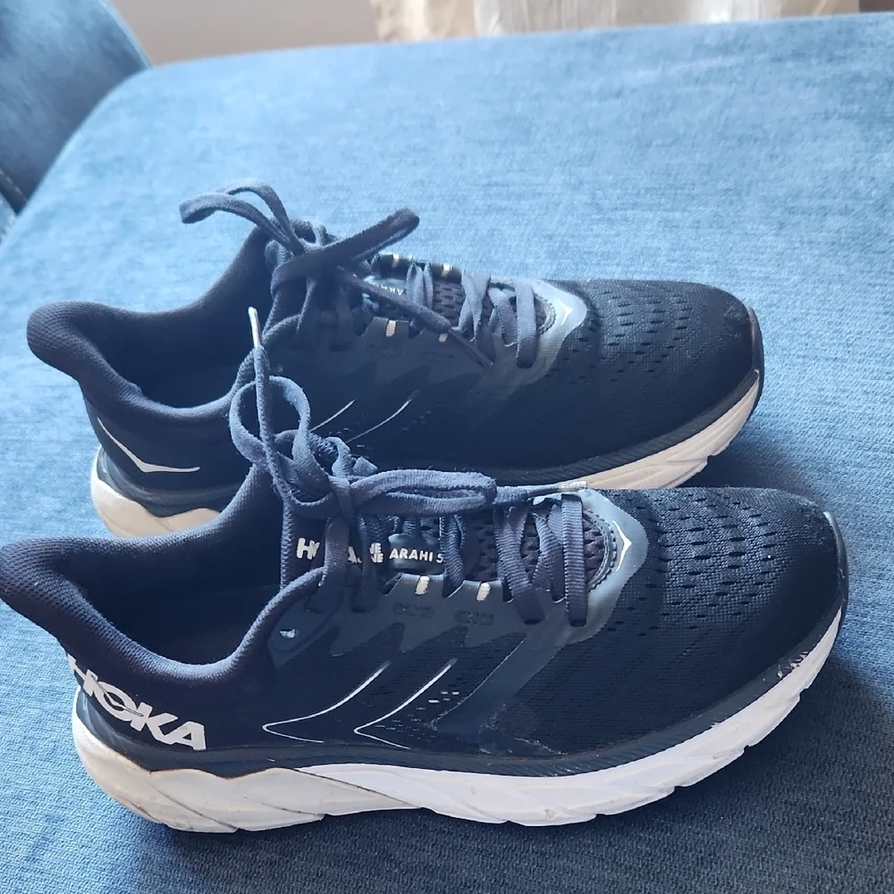 Hoka One One ARAHI 5 Black Running Shoes Sz 7.5